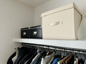 服以外を見直すと「クローゼット」はもっと片づく。ムリなく手放せるもの5選