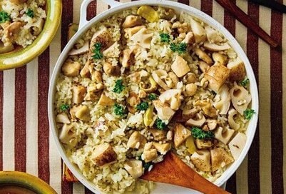 サトイモとレンコンの「炊き込みご飯」レシピ2つ。具だくさんで主役級に