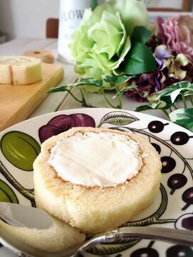 ローソンの【プレミアムロールケーキ】をおうちで再現！コストは半額以下で！