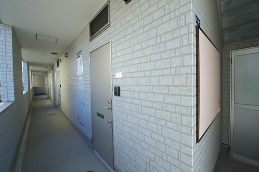 中古マンションの廊下