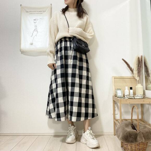 ロングスカートと合わせたコーデ