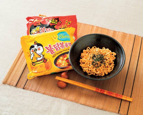 汁なしラーメン