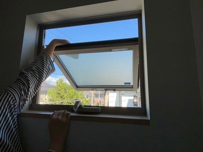 窓の外側もふきにくい