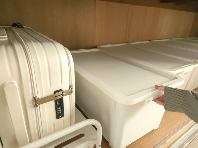 収納グッズを買う