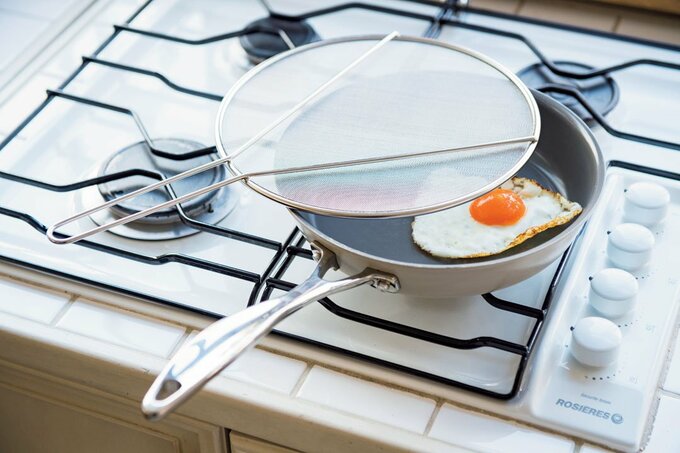 フライパン目玉焼き