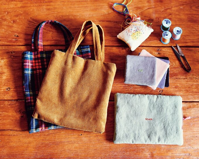 手作りバッグなど