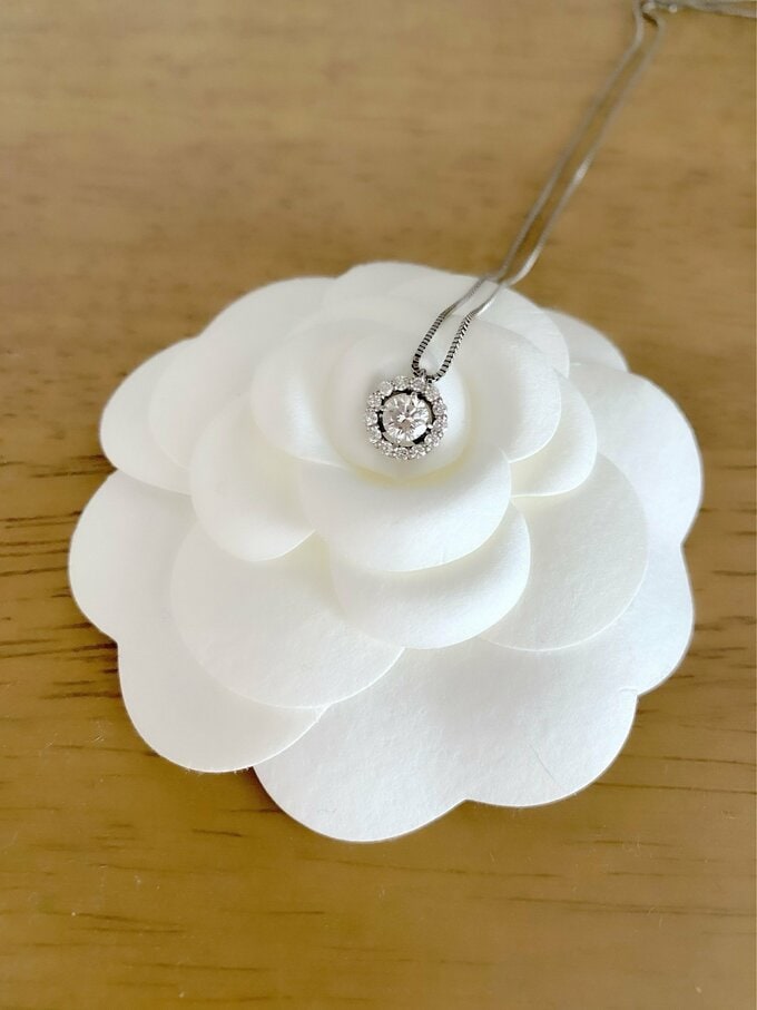 ダイヤのネックレス