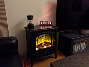 Dimplex社の電気暖炉で上質な冬の時間を。リアルすぎる炎に癒やされた