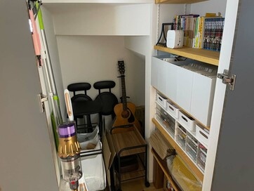 階段下を「リビング収納」にした間取り。LDKが散らからない＆出し入れラクな家に