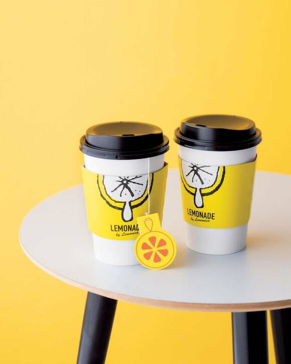 レモネードカップ2つ