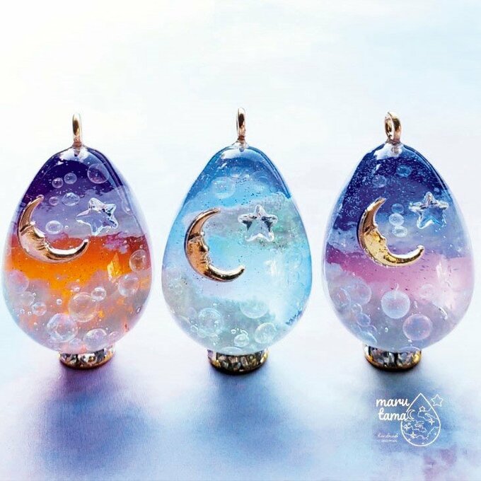 ブルーのアクセサリーパーツ