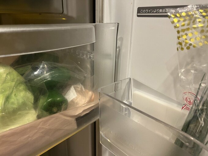 ドアポケットと引き出し