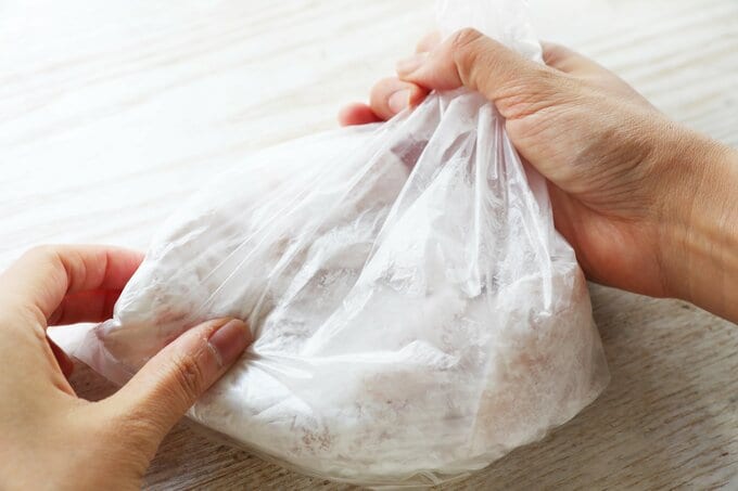 ポリ袋で混ぜる