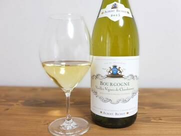 知っているとワイン通！まずは「シャルドネ」から