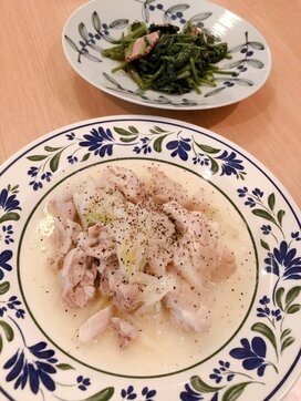 鶏肉でスピード料理。レンジ蒸し鶏とミニ焼き鳥のつくり方