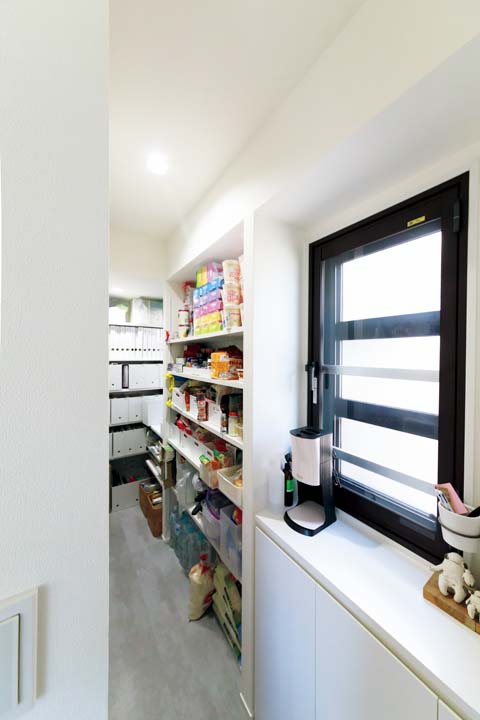 大容量のパントリー