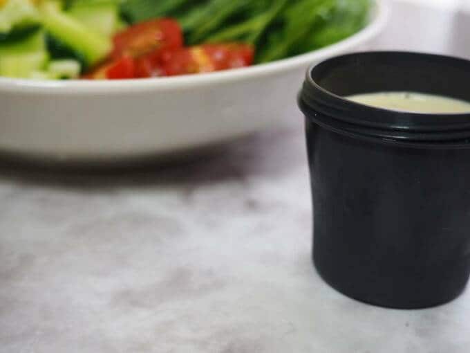 サラダとドレッシング