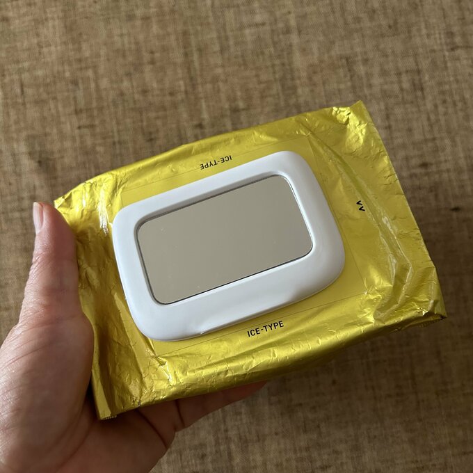 ウエットシートのフタ取りつけ後