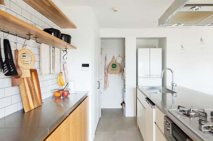 パントリーと冷蔵庫