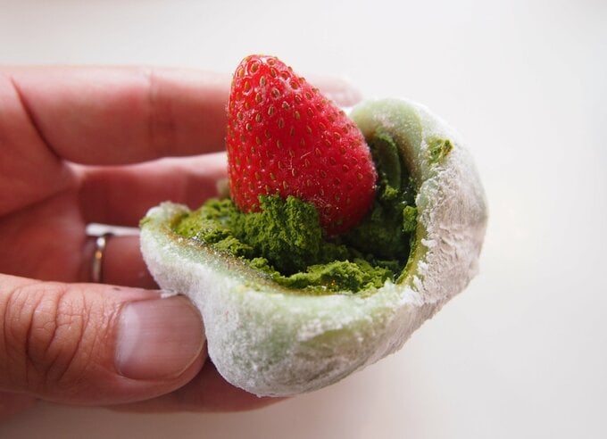 抹茶イチゴ大福