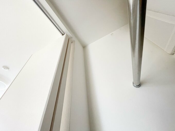 クローゼットの折れ戸