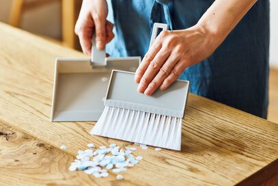 掃除がはかどる100円グッズ6つ。リビングと洗面所に常備必至