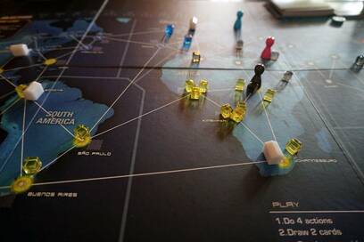 感染拡大防止を学べるボードゲーム。小学生の自宅学習にも