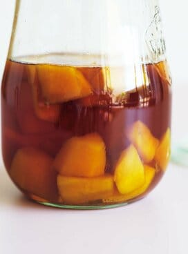 ワタナベマキさんの「果実酒」レシピ。冷凍マンゴーでつくるから簡単、おいしい