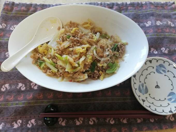 麻婆春雨白菜麻婆春雨白菜と小皿