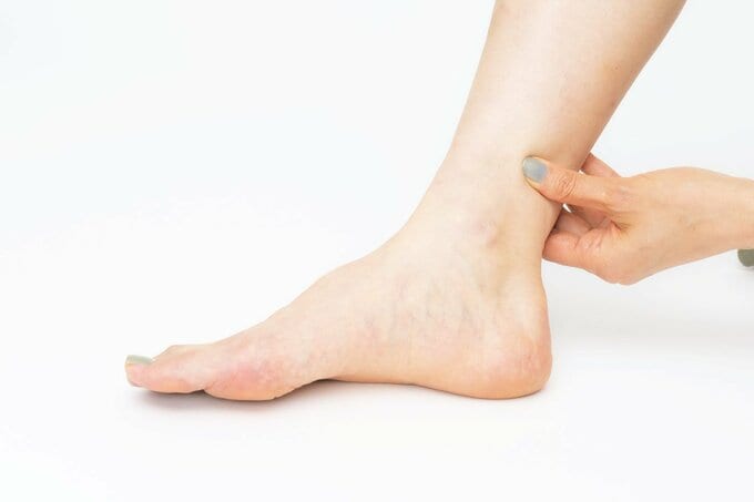 「復溜(ふくりゅう)」のツボを刺激