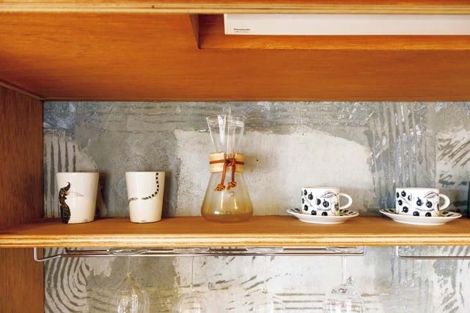 お気に入りの食器などをディスプレイ収納