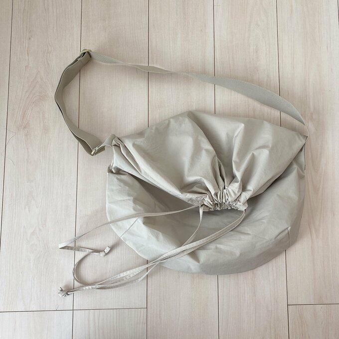 ドローストリングショルダーバッグ