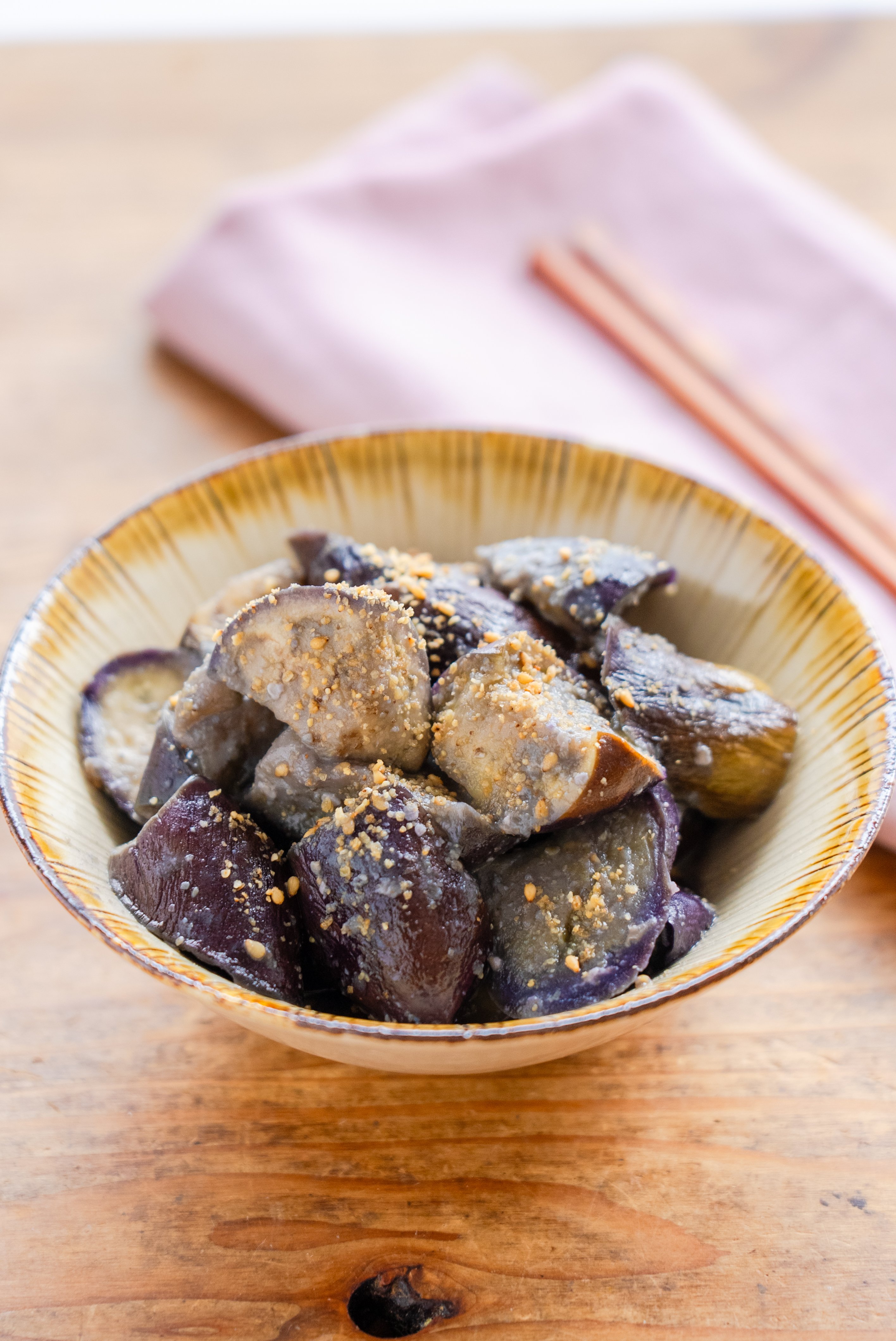 じゅんわり口の中でとろける「ナスの酢みそあえ」。材料をまぜて