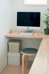 “見せる”箱なら床に重ねて置いても絵になる