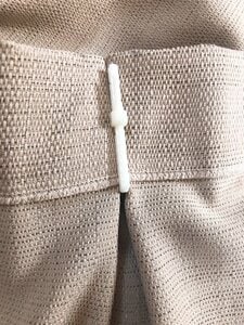 カーテンレールにかけるフック
