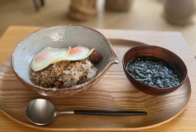 50代ひとり暮らしの「リアルな朝食」。15年同じメニューを食べていて気がついたメリット：お盆に読みたい記事