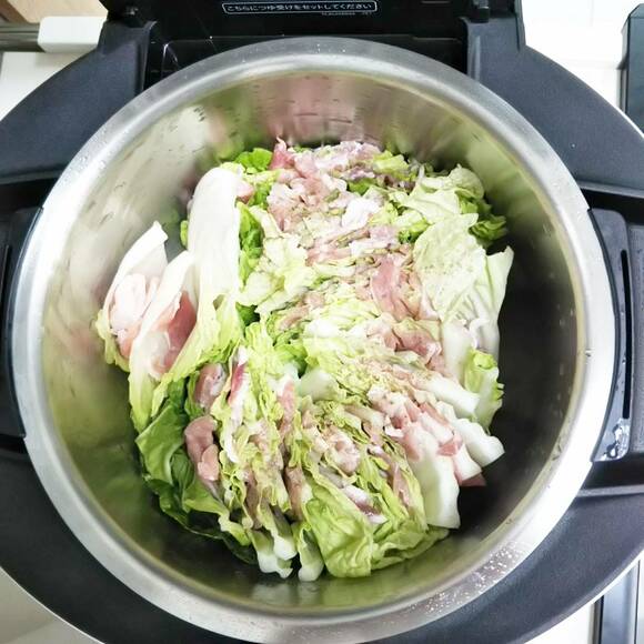 白菜と豚肉の重ね蒸しの材料