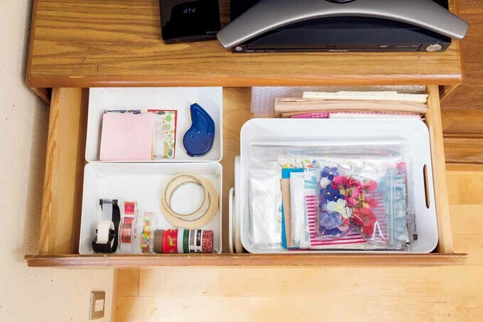 包装紙や梱包材を収納した様子