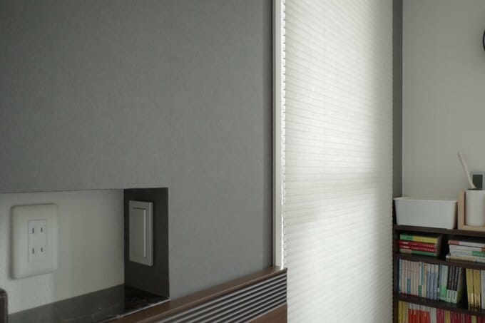 設置されたシェード