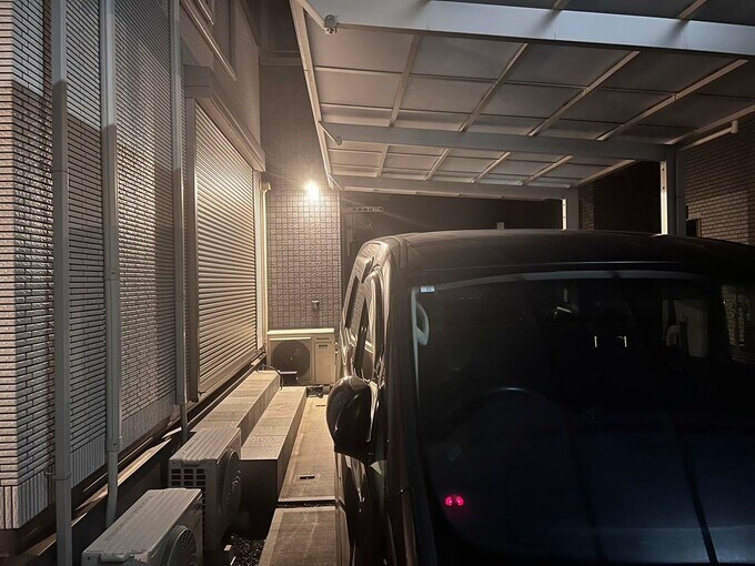 駐車場の明暗人感センサー