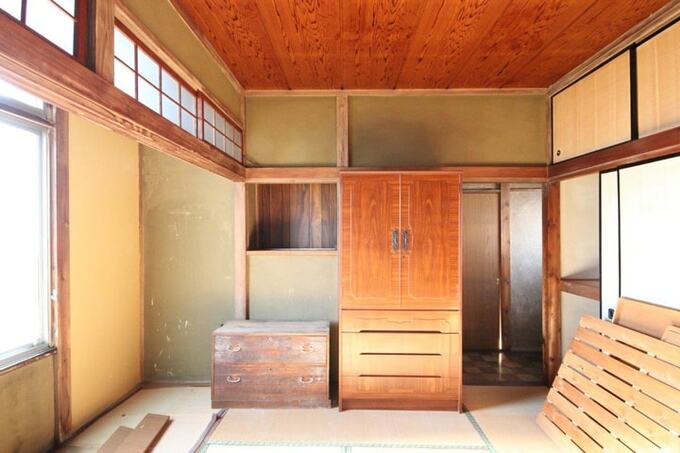 2階床の一部を撤去