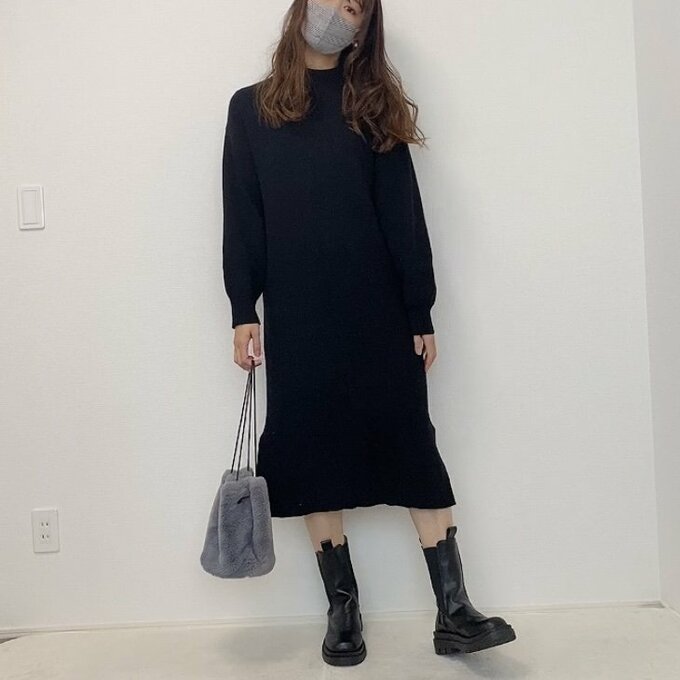 ブラックのチェック柄マスク