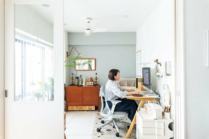 見た目もスッキリなガラスやカゴ。おうち時間を快適にするインテリア