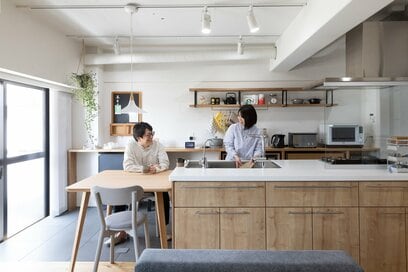 62㎡をフル活用した40代夫婦のマンションリノベ。廊下も「使える」スペースに