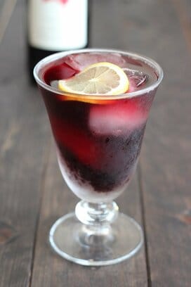 安いワインが断然おいしく！スペインで人気の超簡単カクテル3品