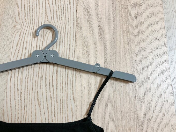 キャミソールや小物を引っかける