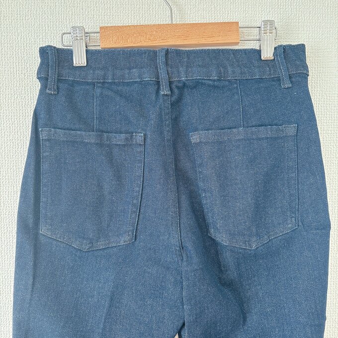 ポケット部分もすっきりとした仕様に