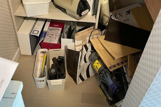 ものであふれた家