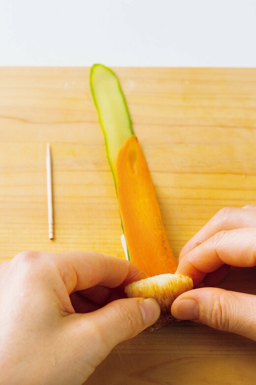 クルクルと巻く画像