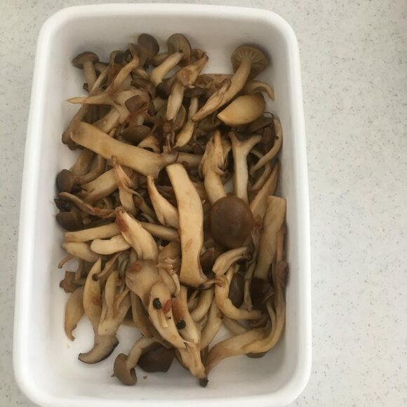 キノコのバルサミコソテー